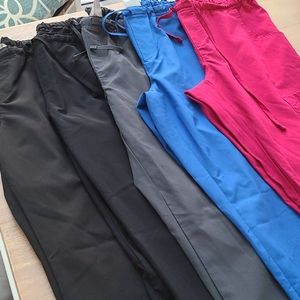 Set of uniform advantage scrub pants